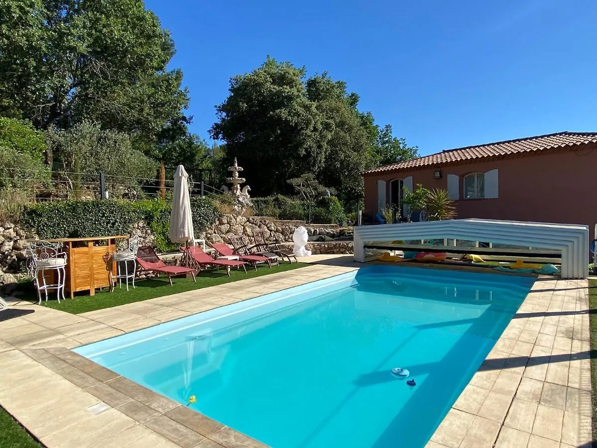 La Vie Est Belle En Provence Bed & Breakfast Tourves