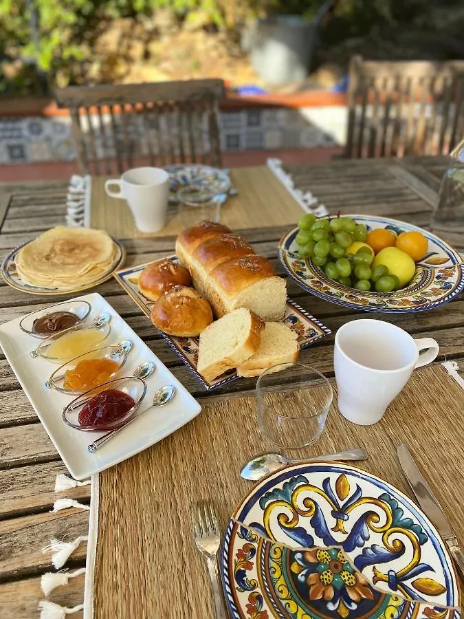 La Vie Est Belle En Provence Bed & Breakfast Tourves France