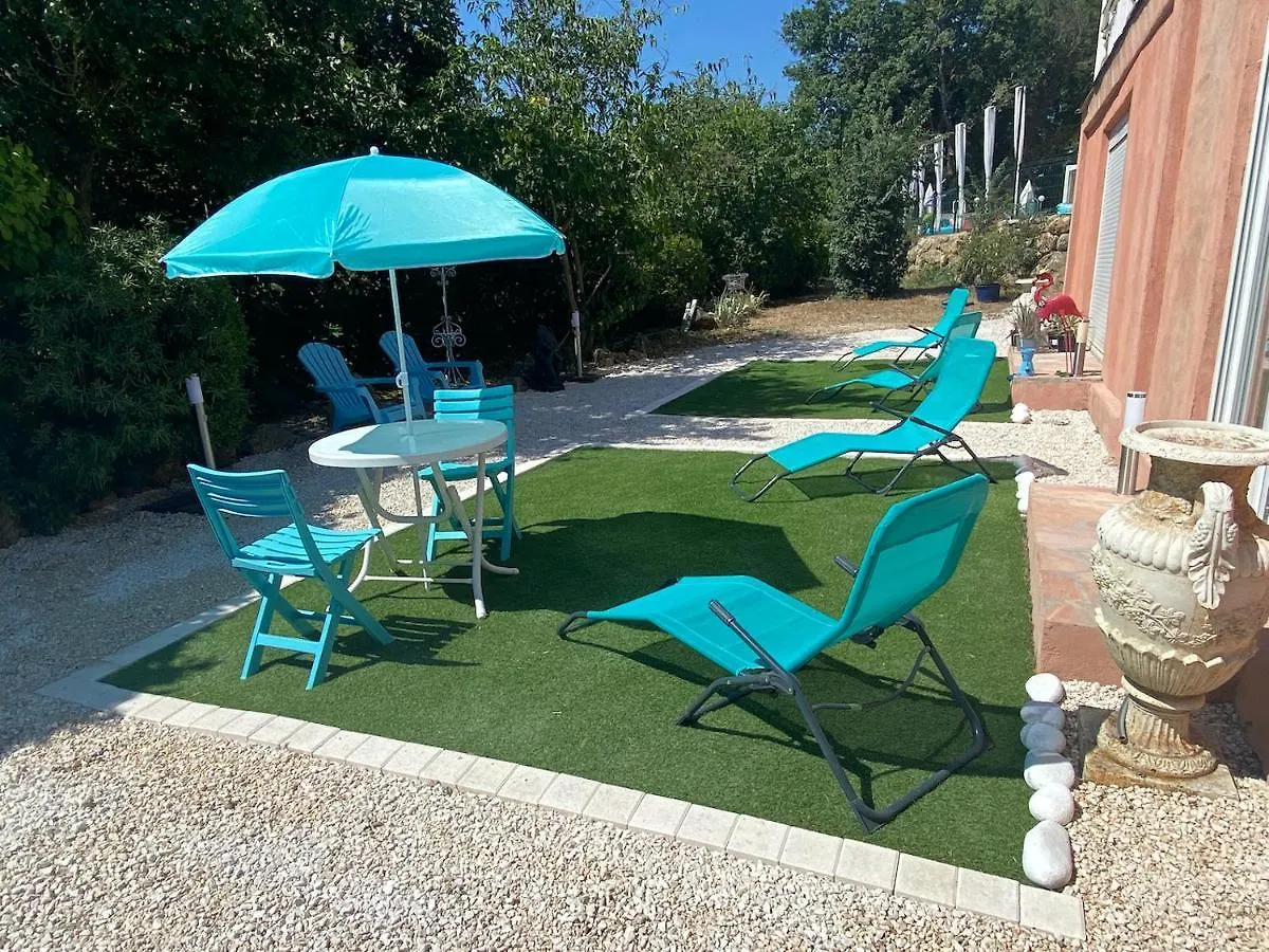 La Vie Est Belle En Provence Bed & Breakfast Tourves