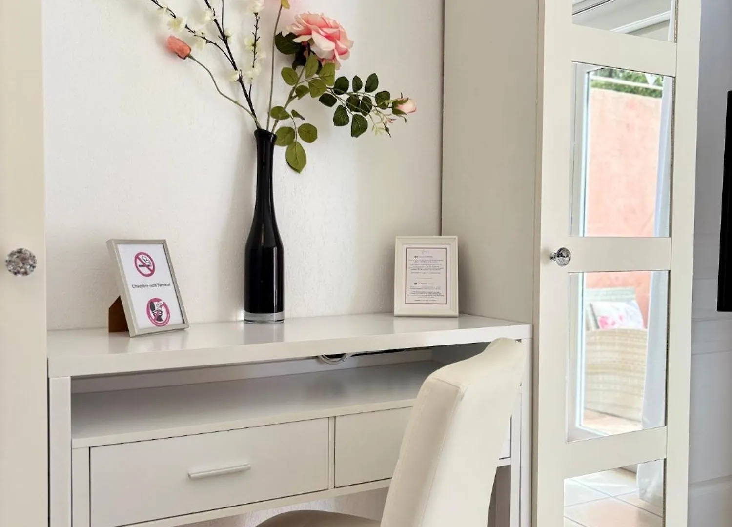 La Vie Est Belle En Provence Bed & Breakfast Tourves